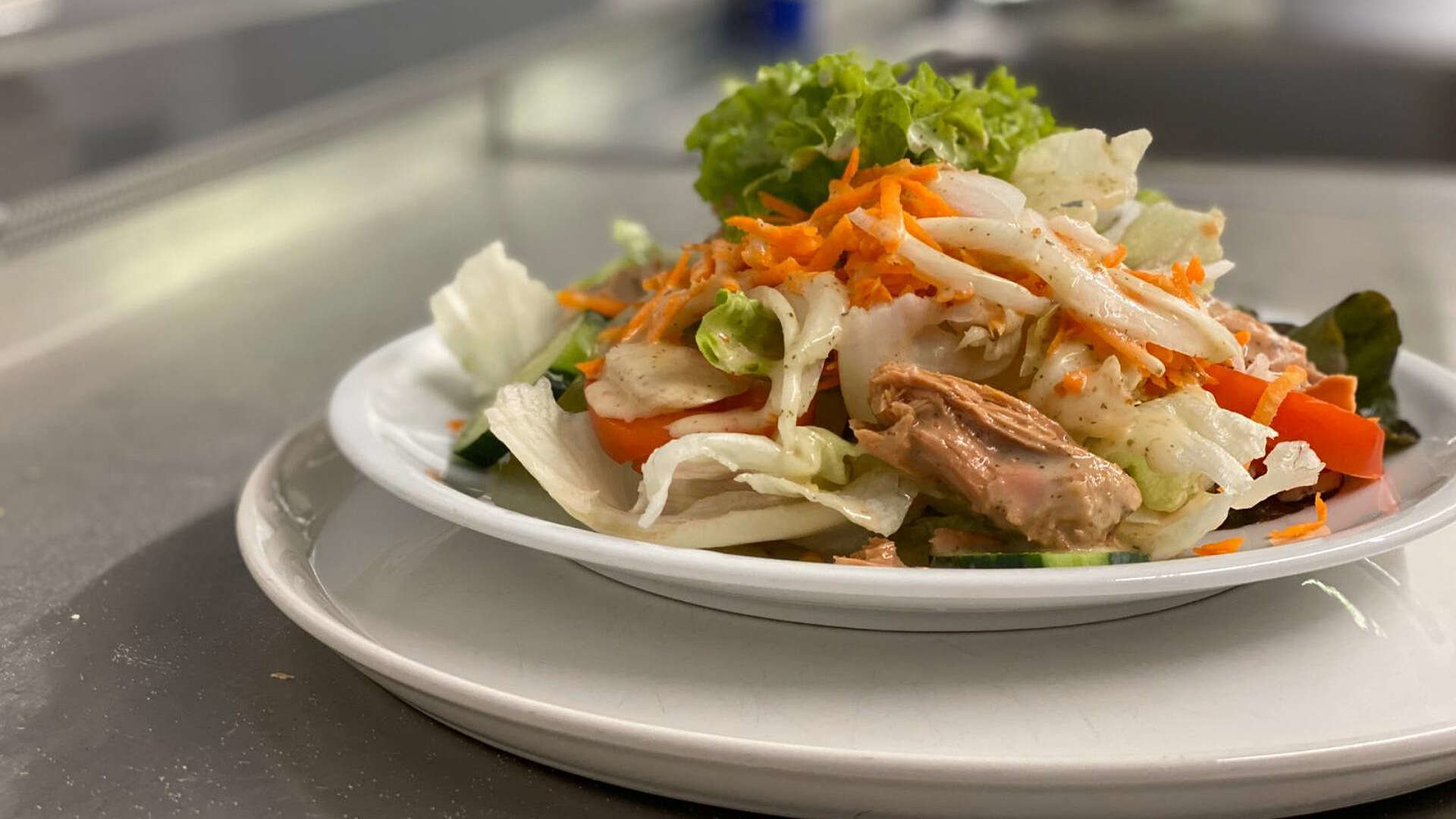 Thunfischsalat in der Pizzeria Bahnwirt 