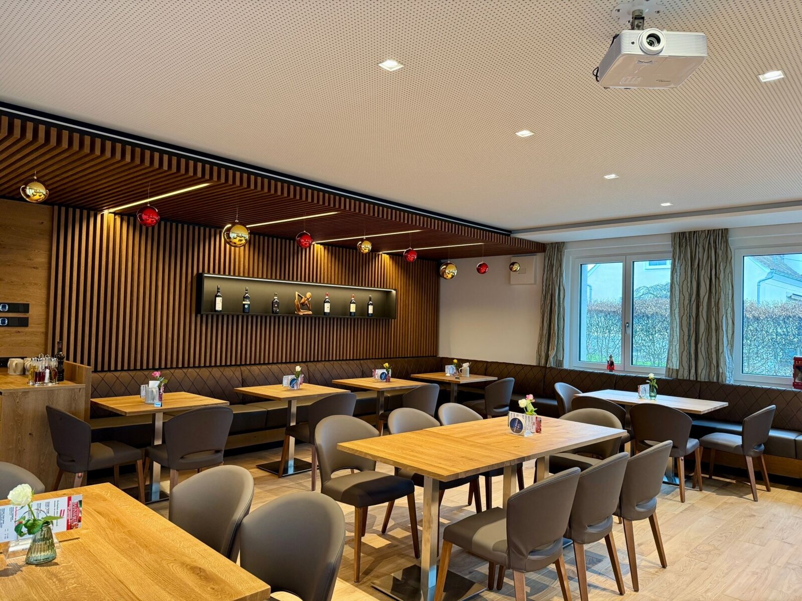 Innenbereich vom Gasthaus Pizzeria Bahnwirt